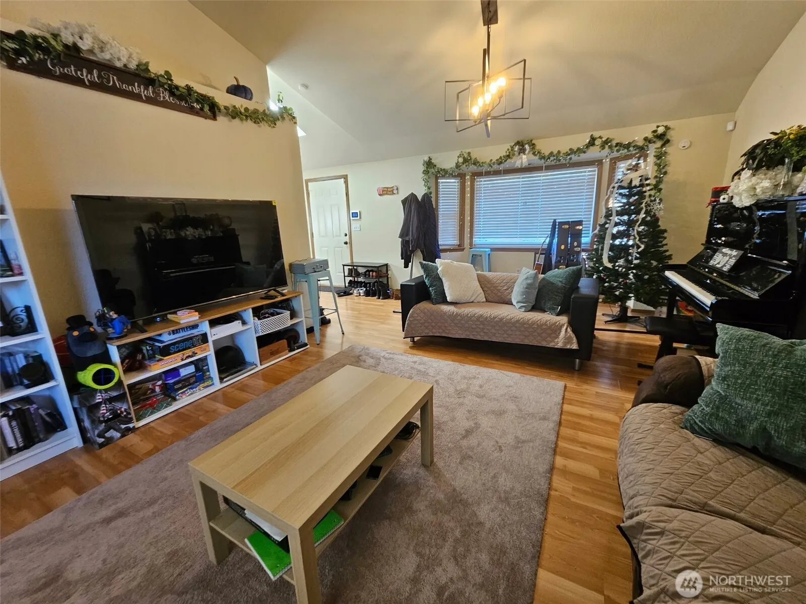 Property photo for 1327 S 88th Street, Tacoma photo 5