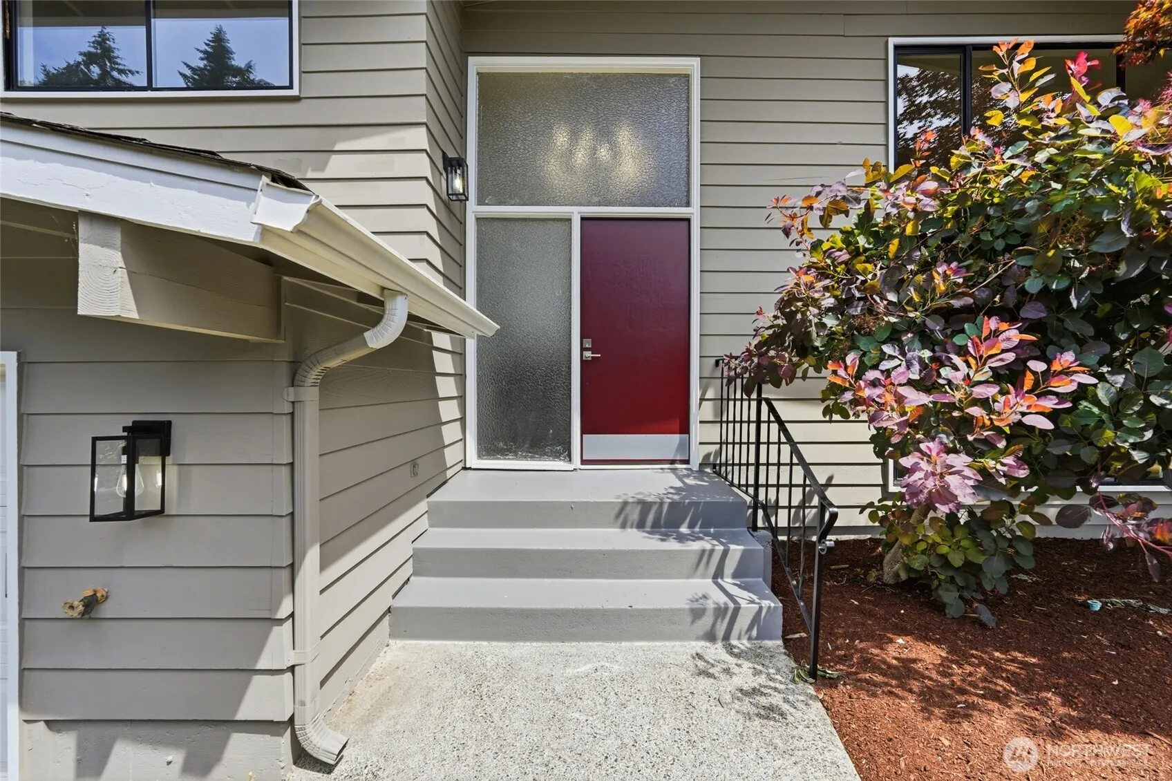 Property photo for 1220 Nw 201st Street, Shoreline photo 3