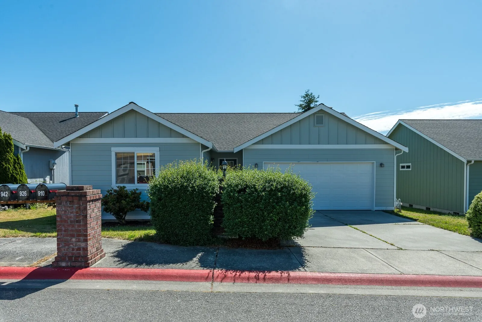 Property photo for 942 Ne Cordero Place, Oak Harbor