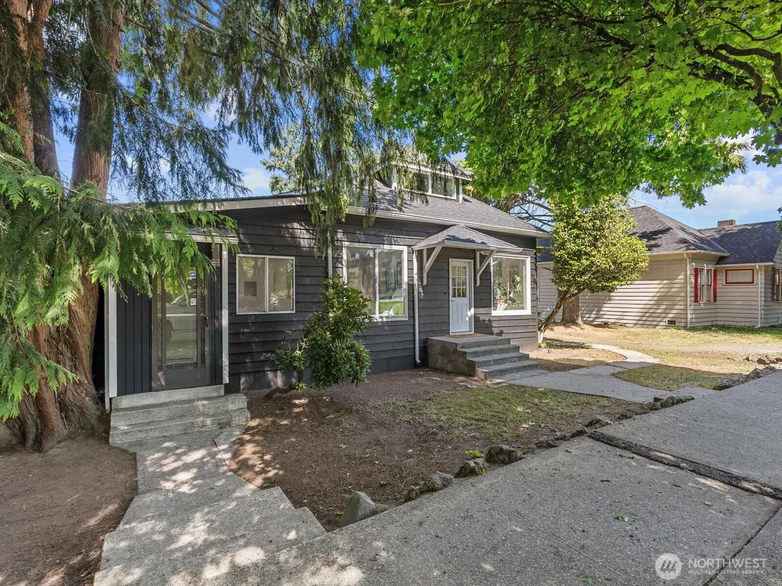 Property photo for 505 Burnett Avenue S, Renton photo 4