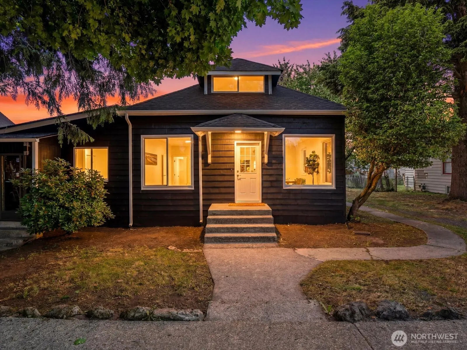 Property photo for 505 Burnett Avenue S, Renton