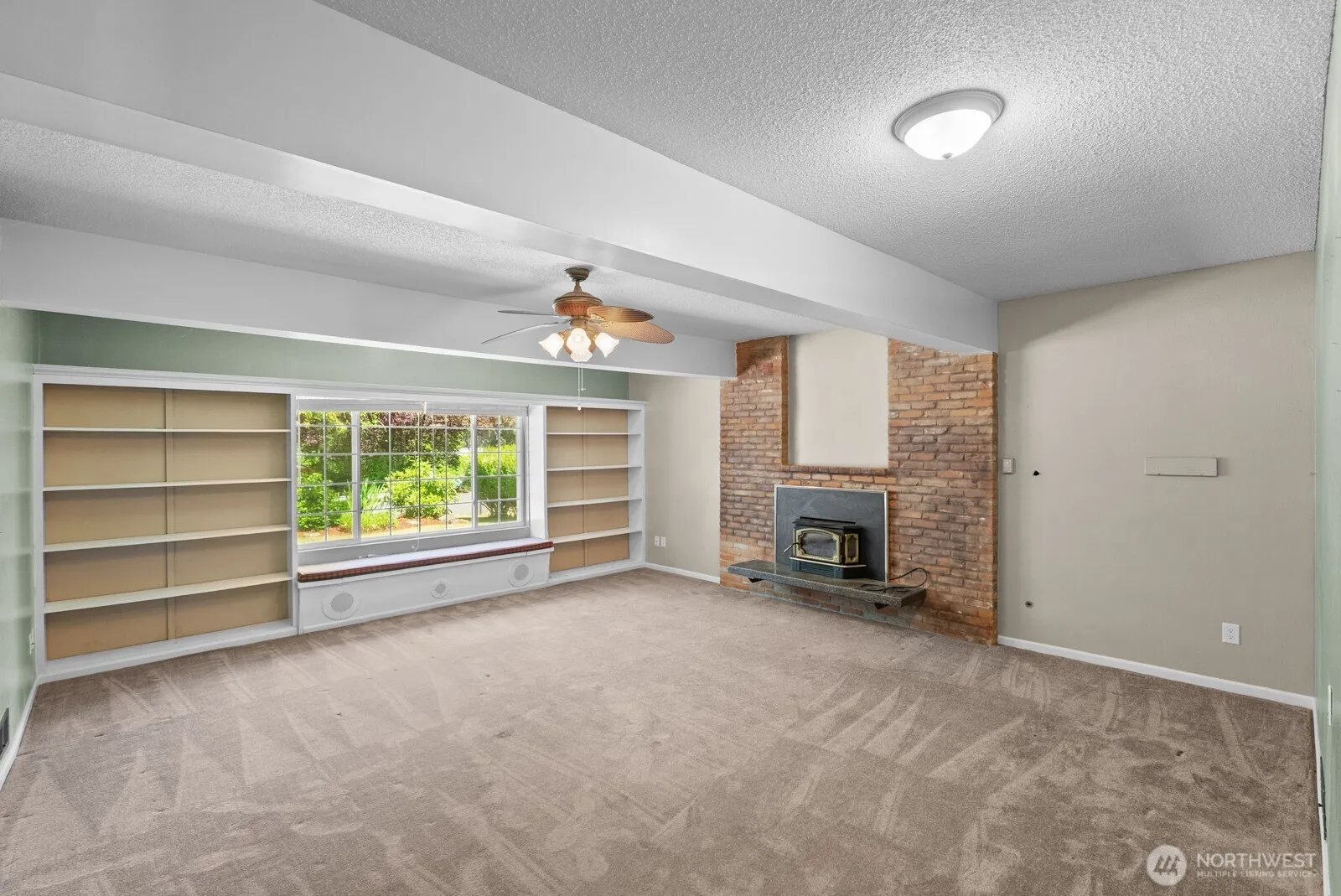 Property photo for 7826 Agate Drive Sw, Lakewood photo 5