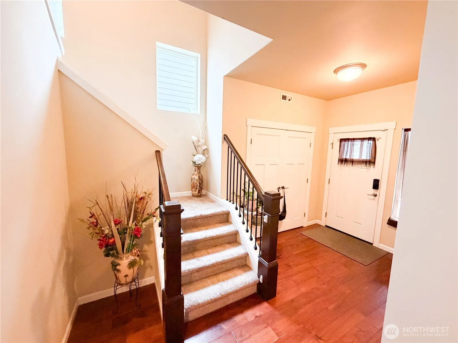 Property photo for 16305 25th Avenue Ct E, Tacoma photo 4