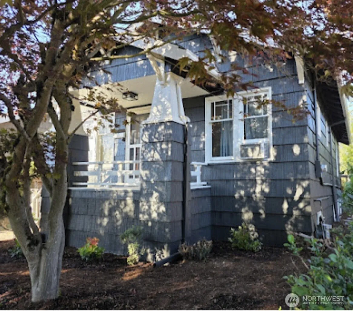Property photo for 5330 9th Avenue Ne, Seattle