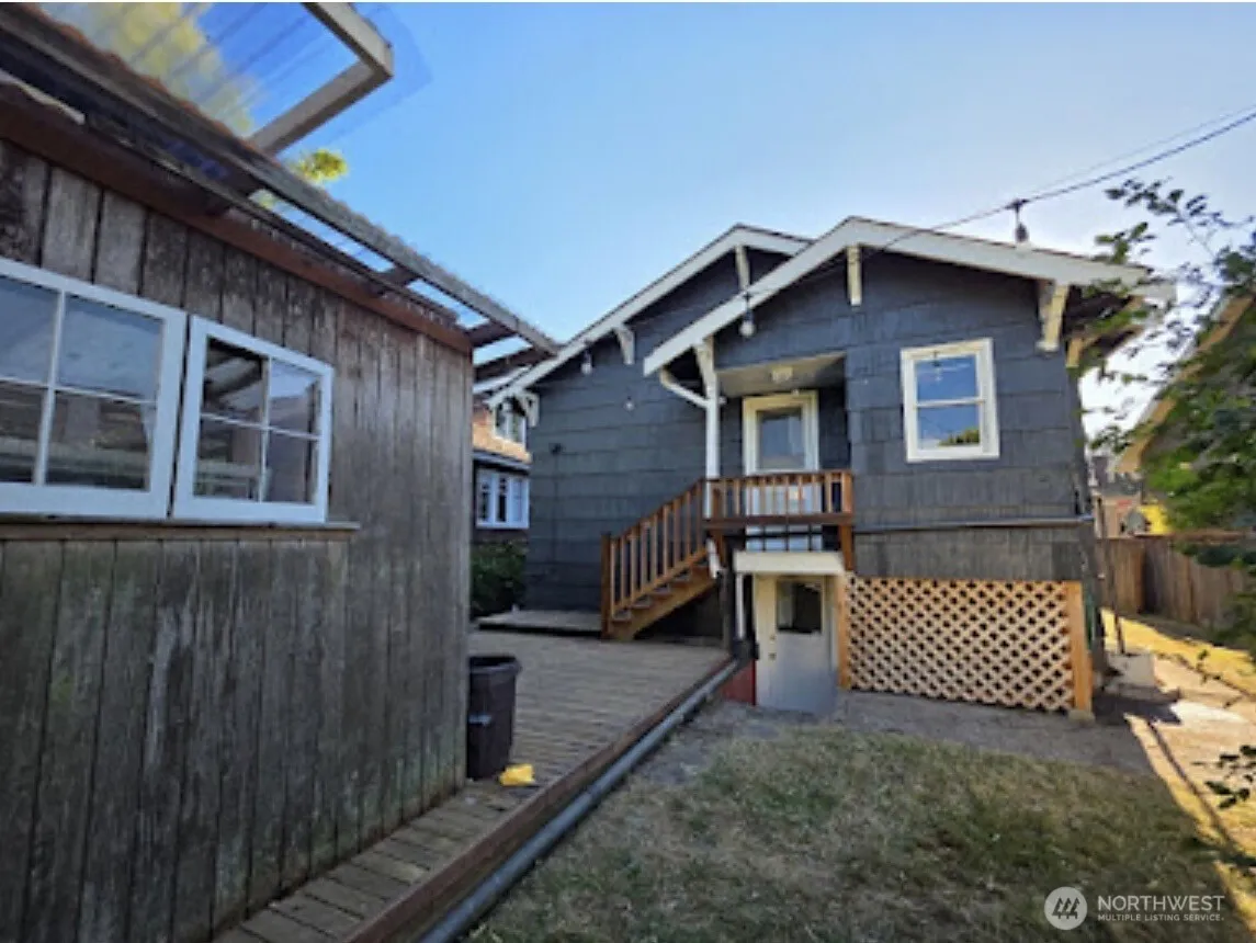 Property photo for 5330 9th Avenue Ne, Seattle photo 5