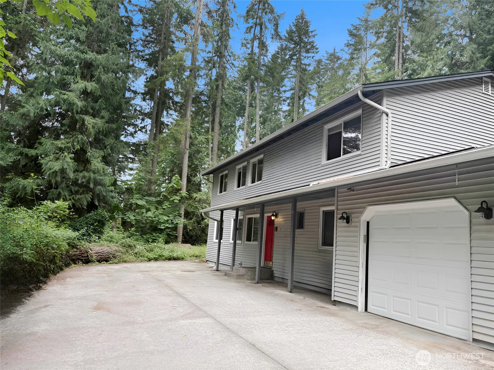 Property photo for 24404 Se Mirrormont Boulevard, Issaquah photo 2