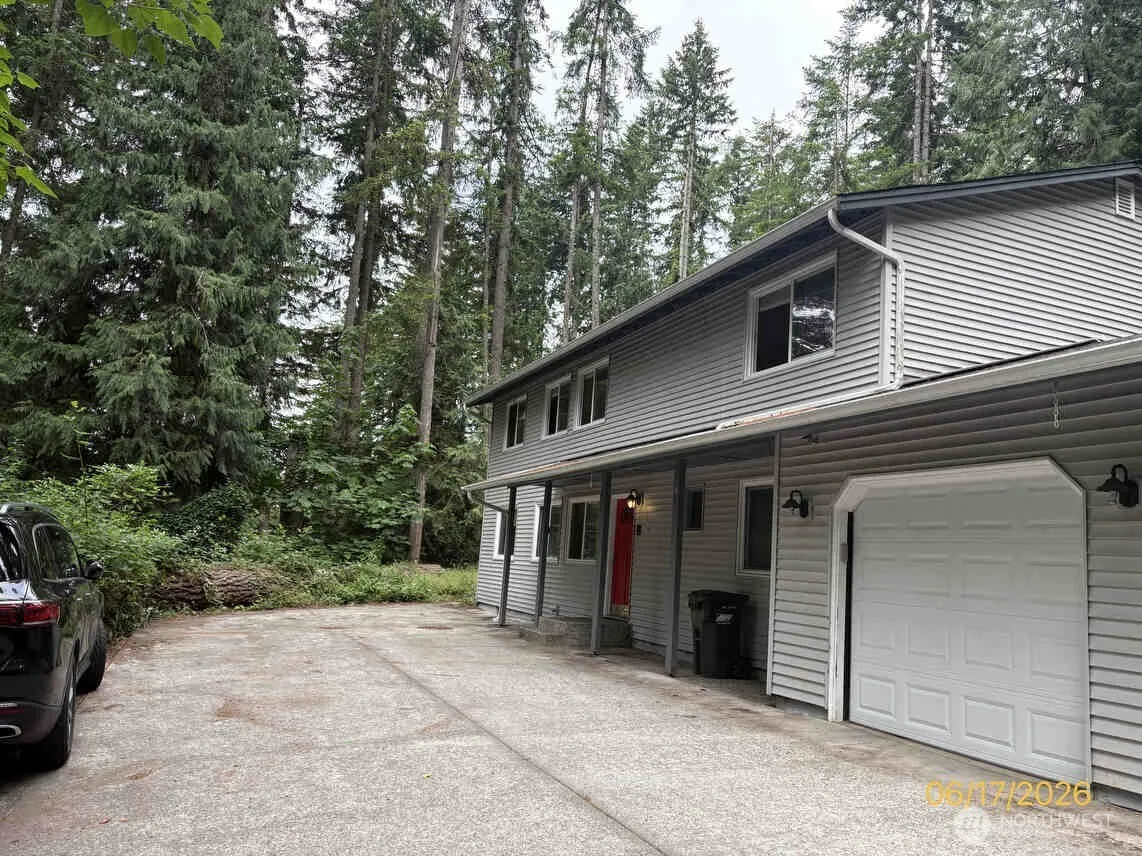 Property photo for 24404 Se Mirrormont Boulevard, Issaquah photo 3