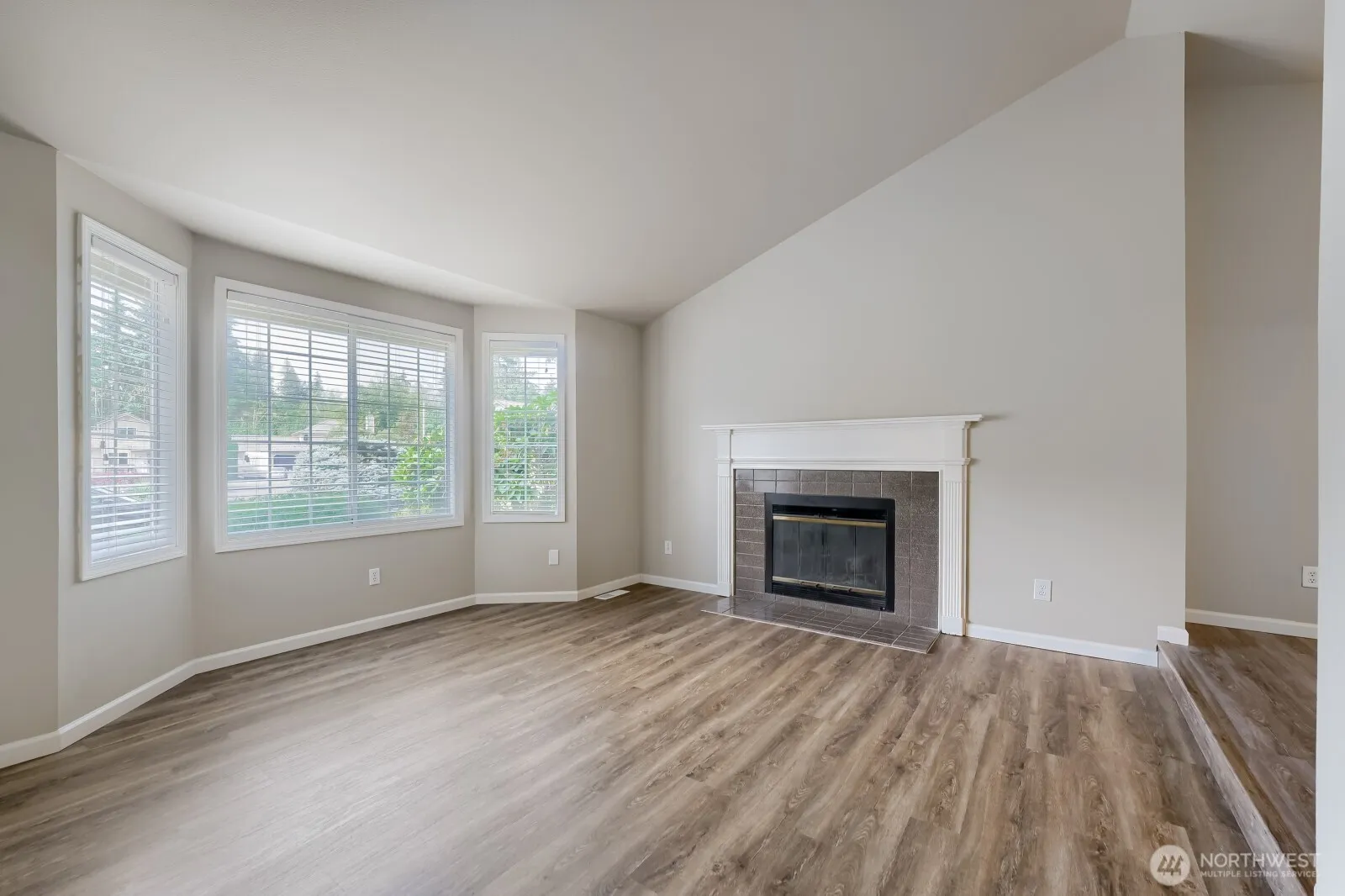 Property photo for 22206 Se 250th Street, Maple Valley photo 2