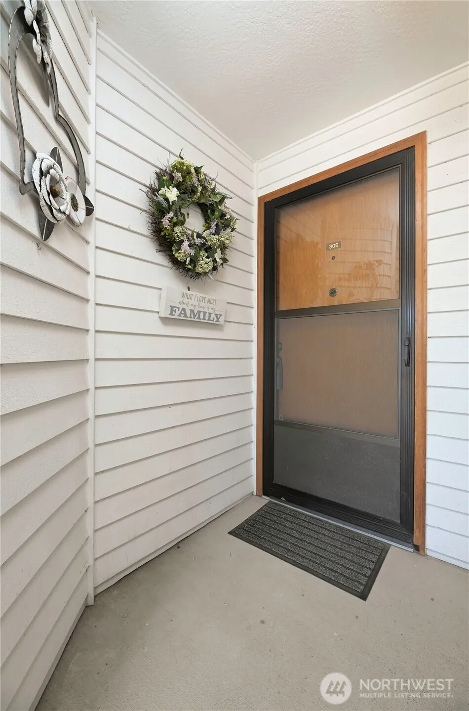 Property photo for 101 Pine Avenue #306, Snohomish photo 2