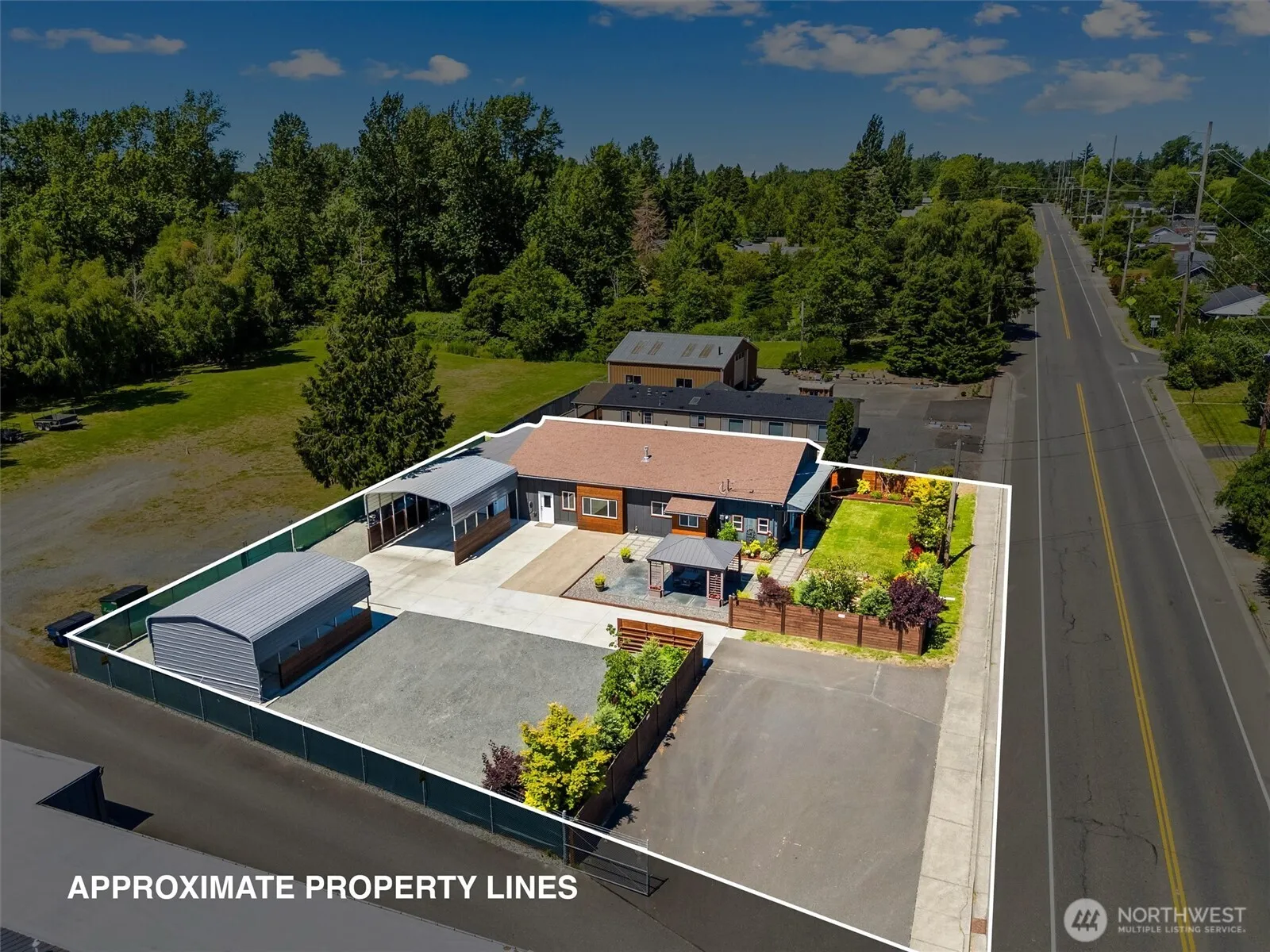 Property photo for 3275 Bennett Drive, Bellingham photo 2