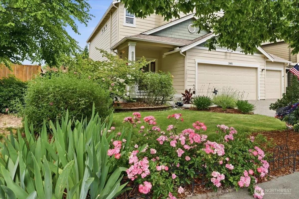 Property photo for 2001 5th Avenue Nw, Puyallup photo 2
