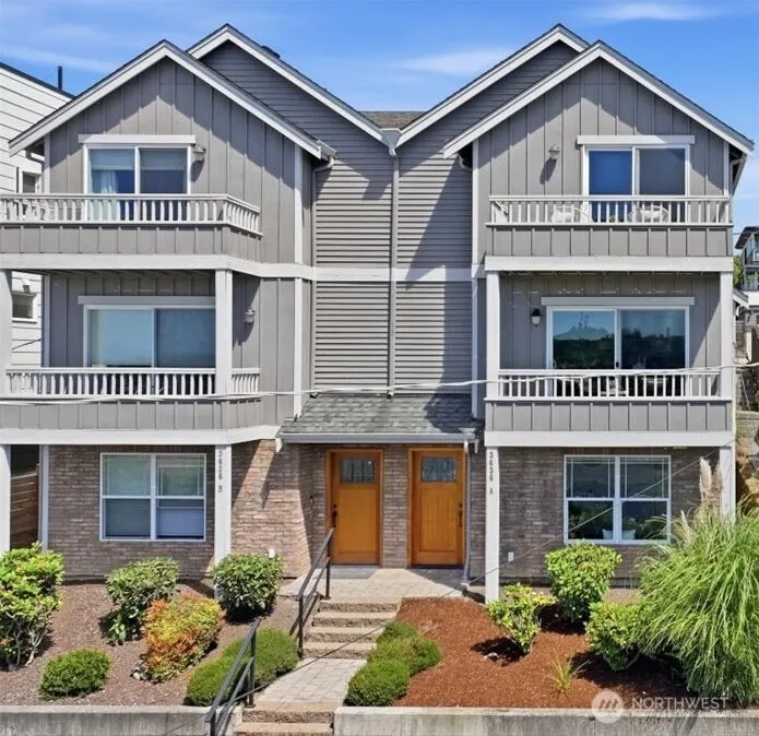 Property photo for 3636 13th Avenue W #a, Seattle photo 4