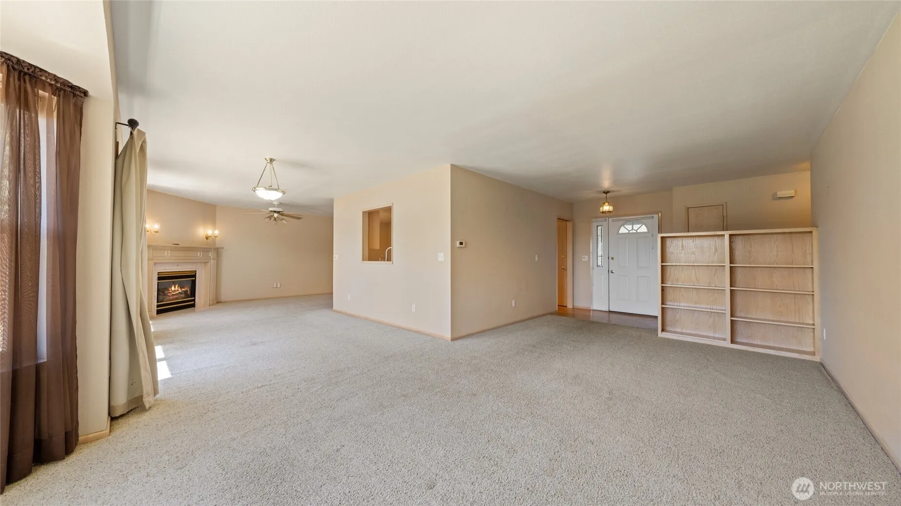 Property photo for 996 Se Admiral Place, College Place photo 2