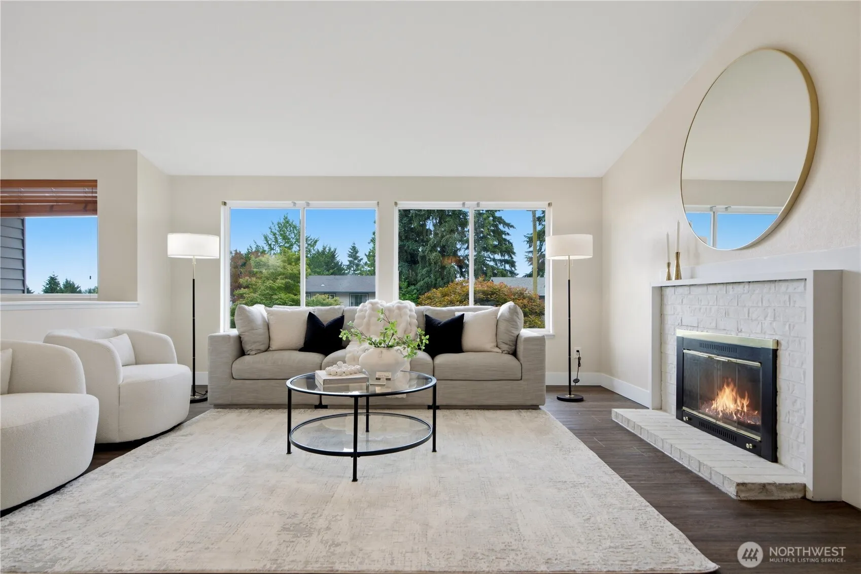 Property photo for 13232 Ne 130th Place, Kirkland photo 4