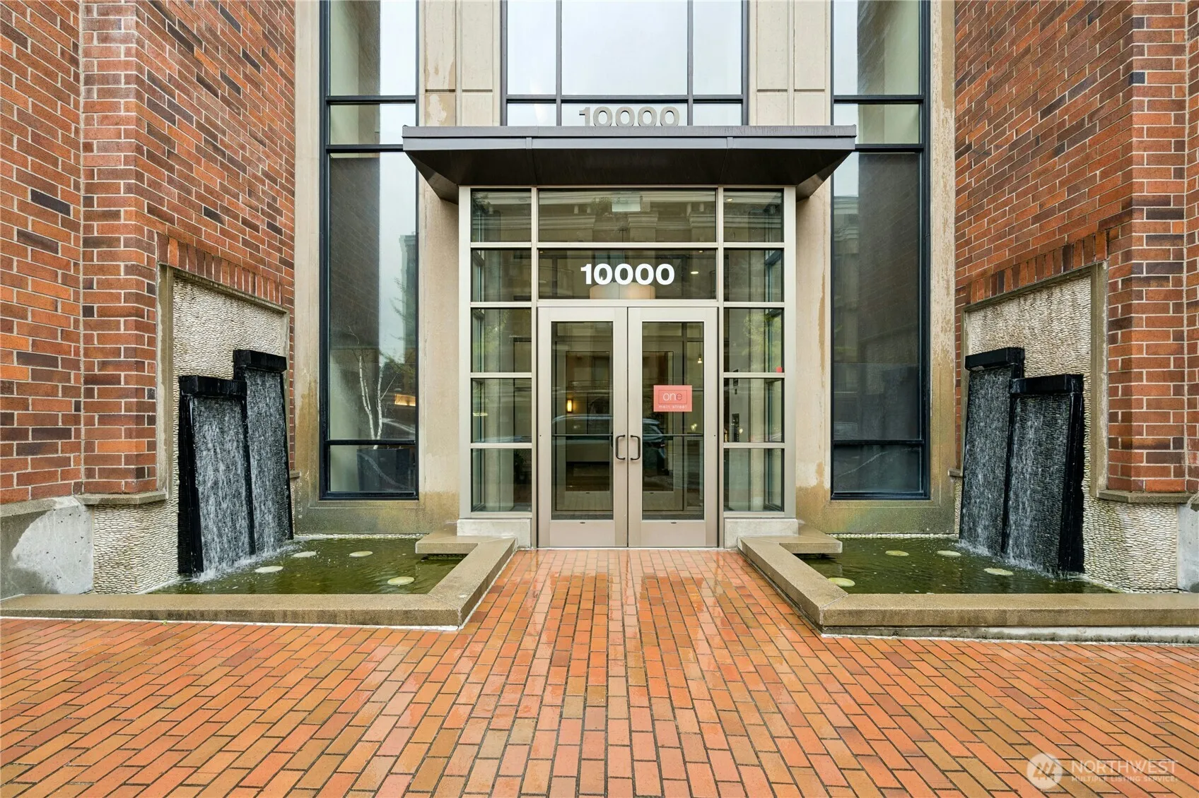 Property photo for 10000 Main Street #507, Bellevue photo 2