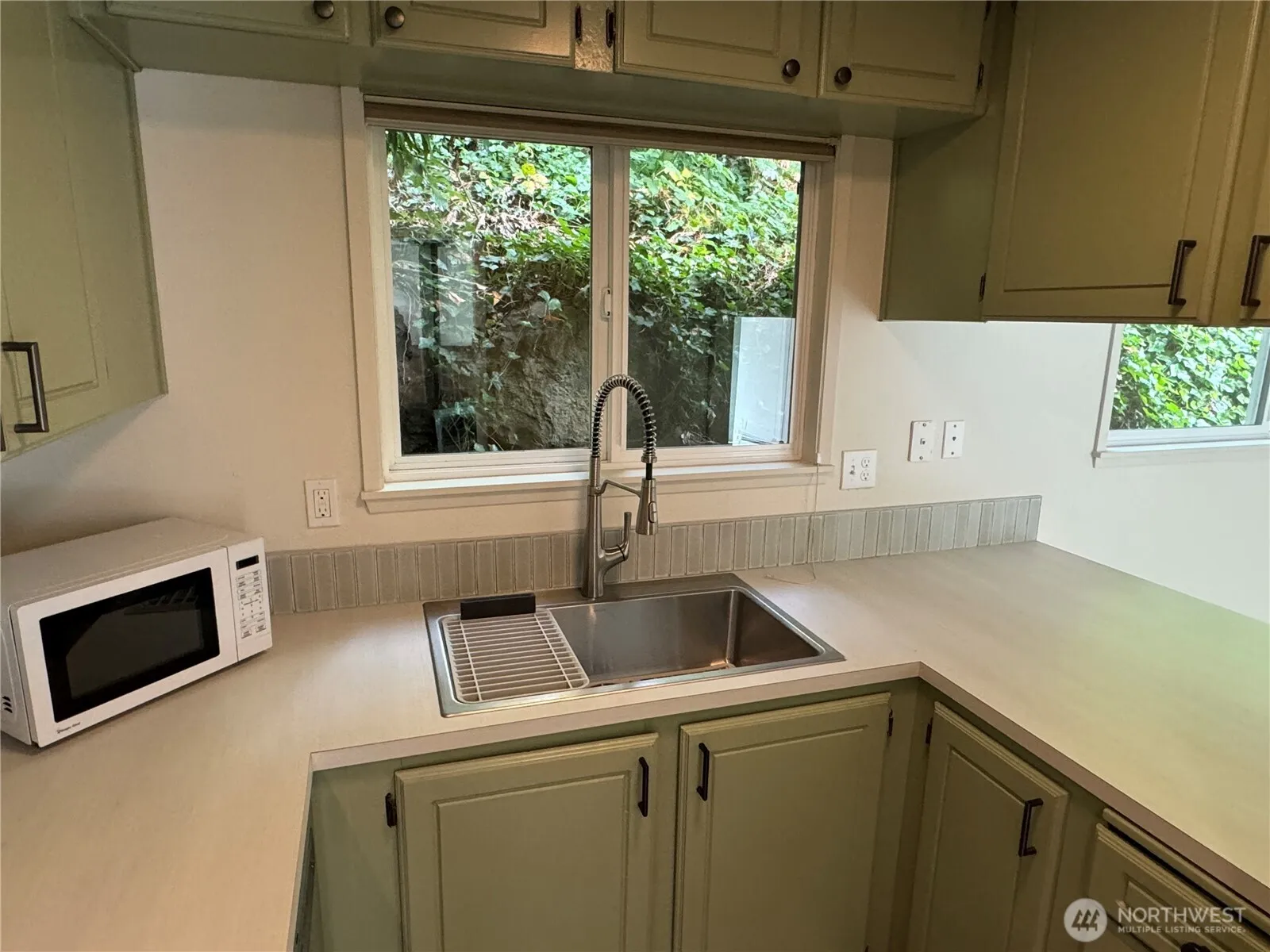 Property photo for 2945 76th Avenue Se #7a, Mercer Island photo 3