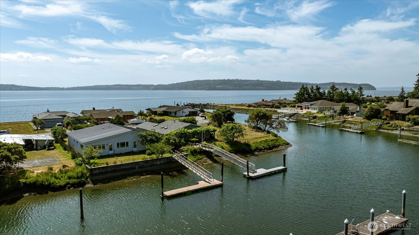 Property photo for 2169 Mariner Beach Drive, Oak Harbor photo 2