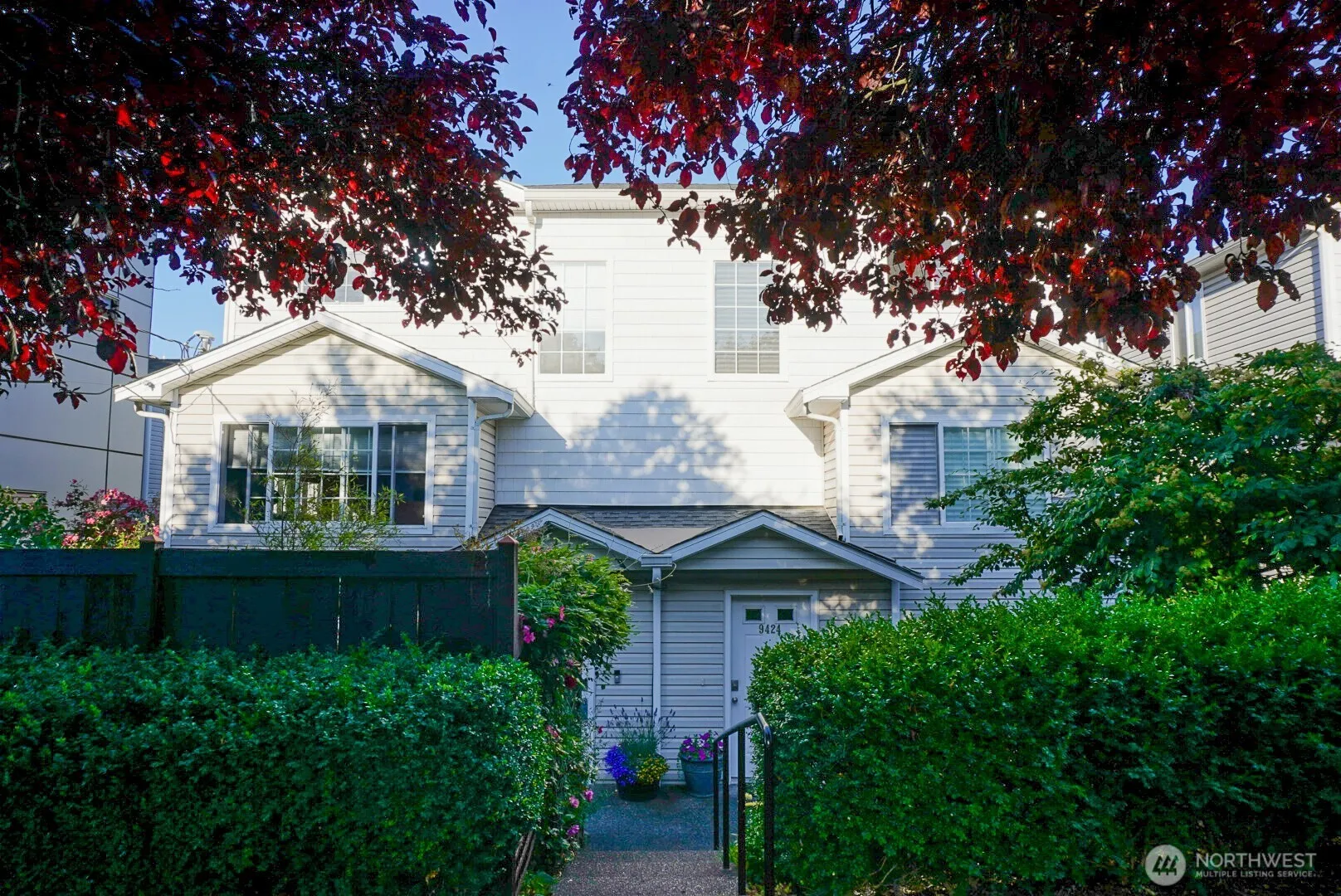 Property photo for 9426 Linden Avenue N, Seattle photo 2