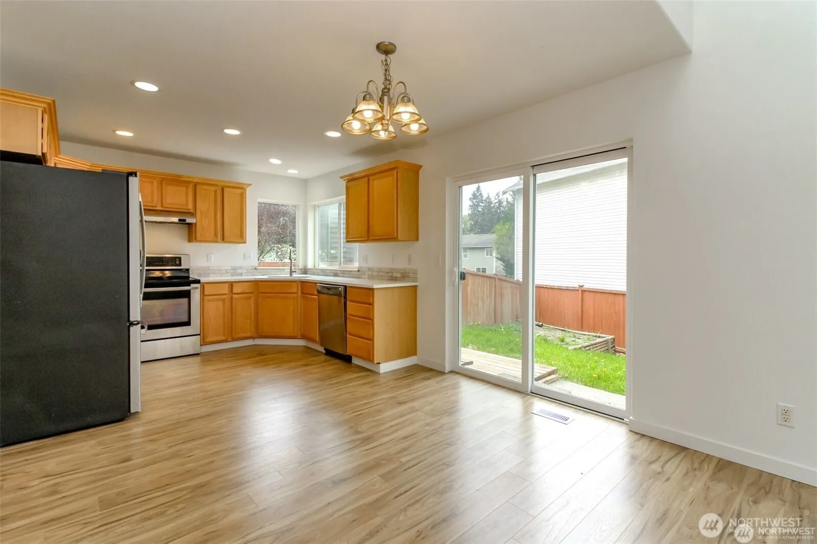 Property photo for 14810 68th Ave E, Puyallup photo 5