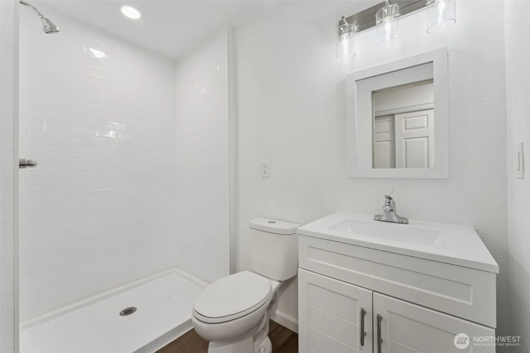 Property photo for 1720 N Wycoff Avenue, Bremerton photo 3