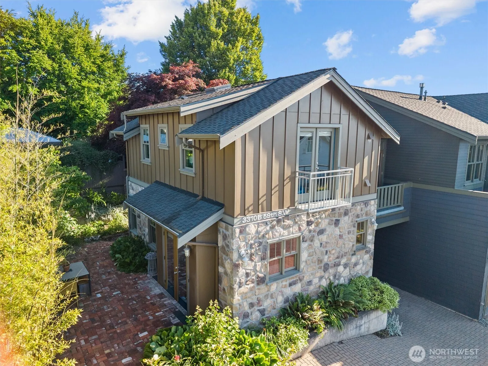 Property photo for 3310 59th Avenue Sw #a & #b, Seattle photo 2