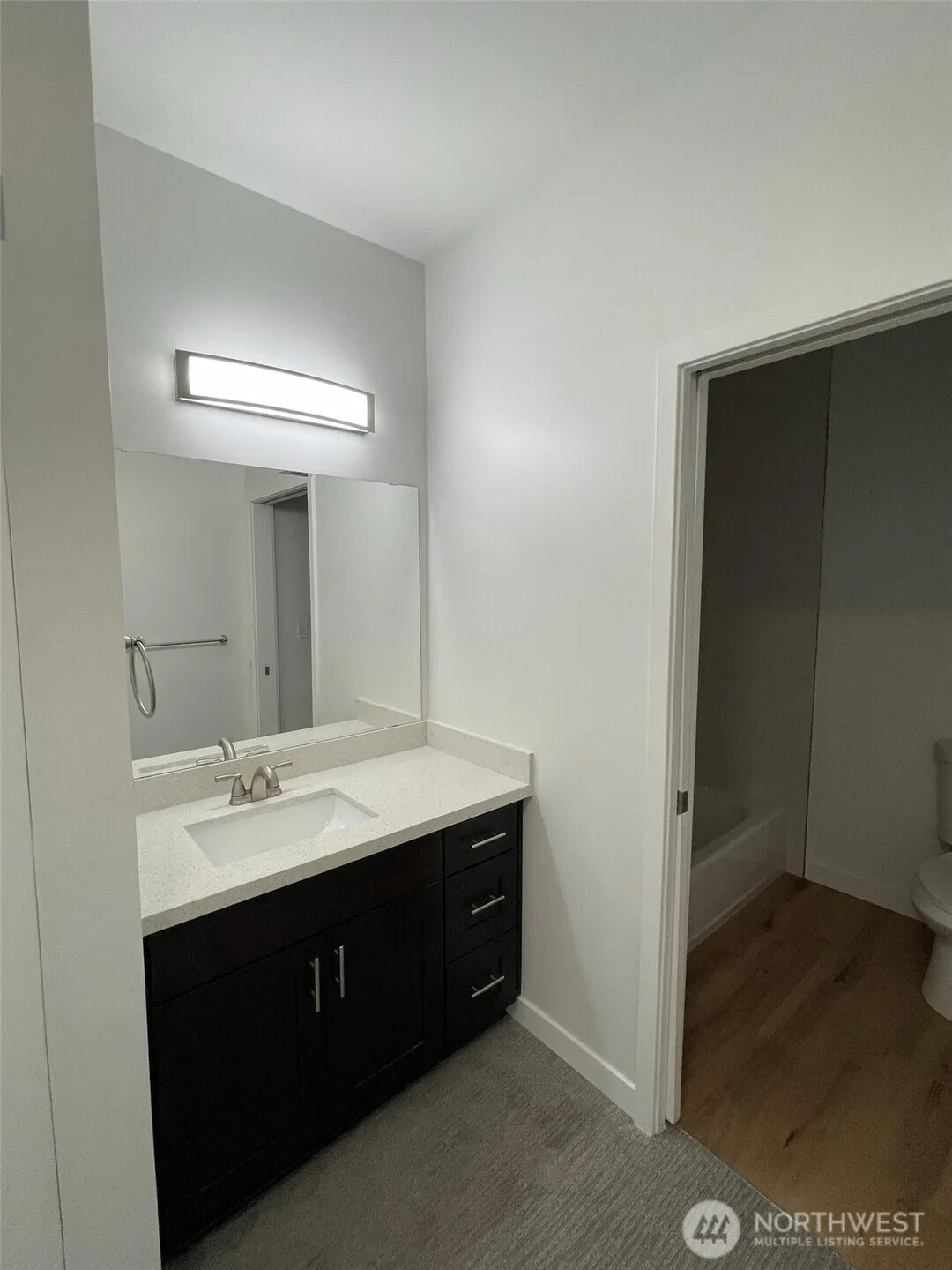 Property photo for 2414 1st Avenue #417, Seattle photo 4