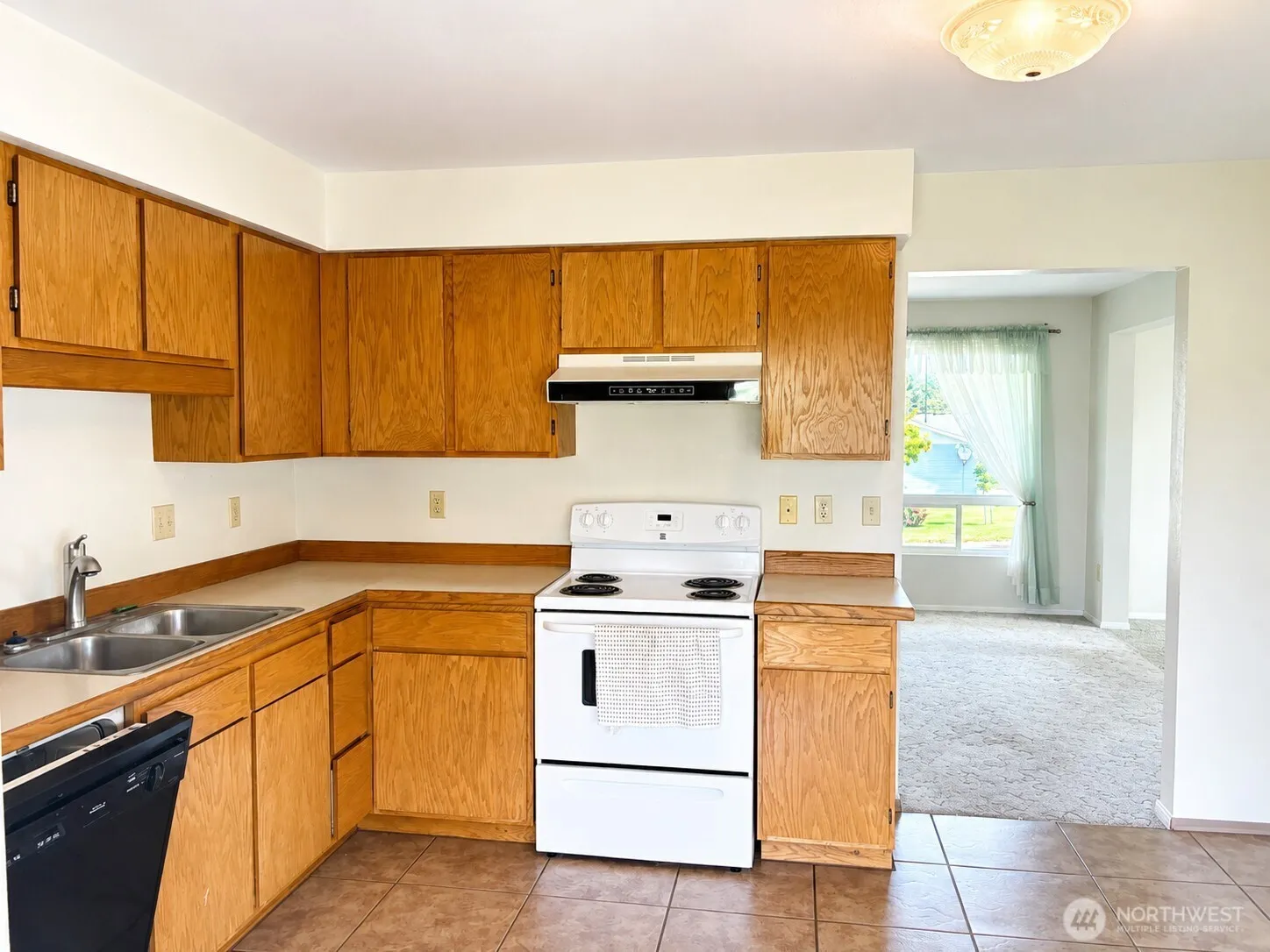 Property photo for 8 Orchard Loop S., Tonasket photo 5