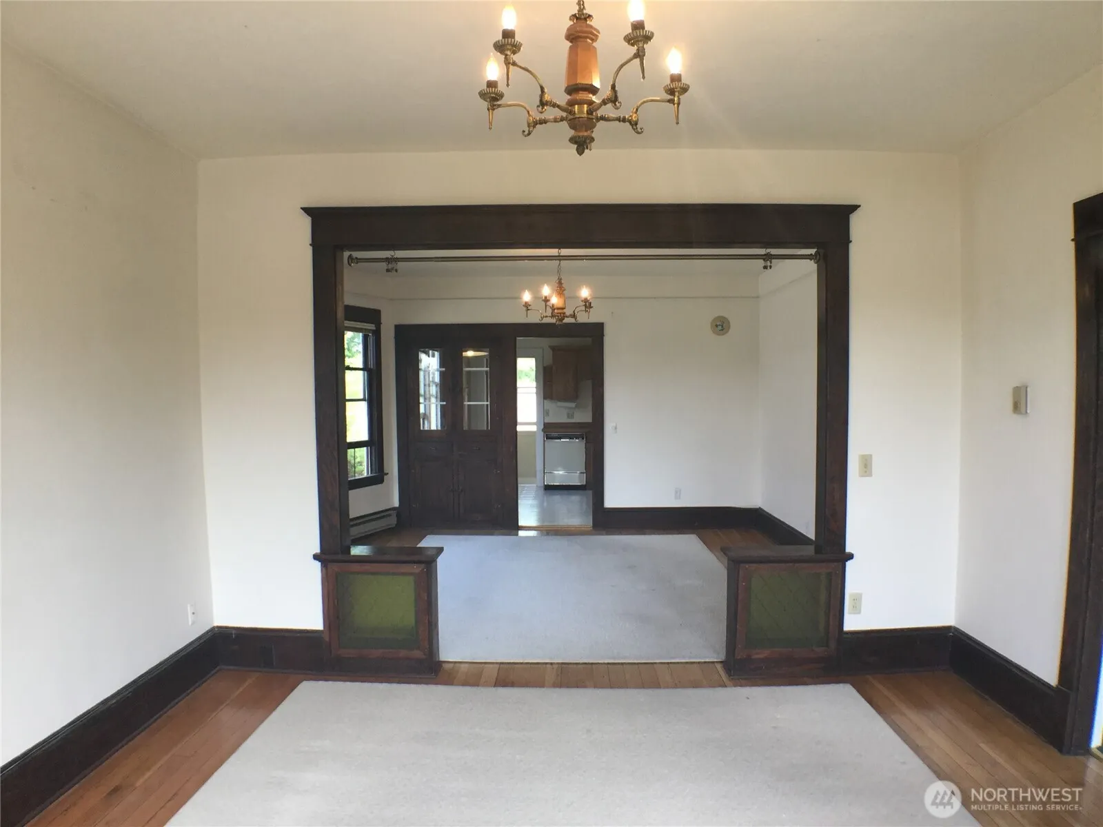 Property photo for 910 Nw 52nd Street, Seattle photo 5