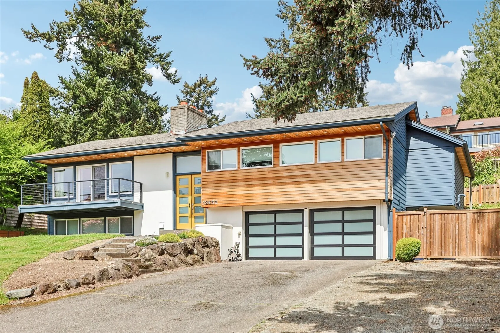 Property photo for 12456 Se 27th Street, Bellevue