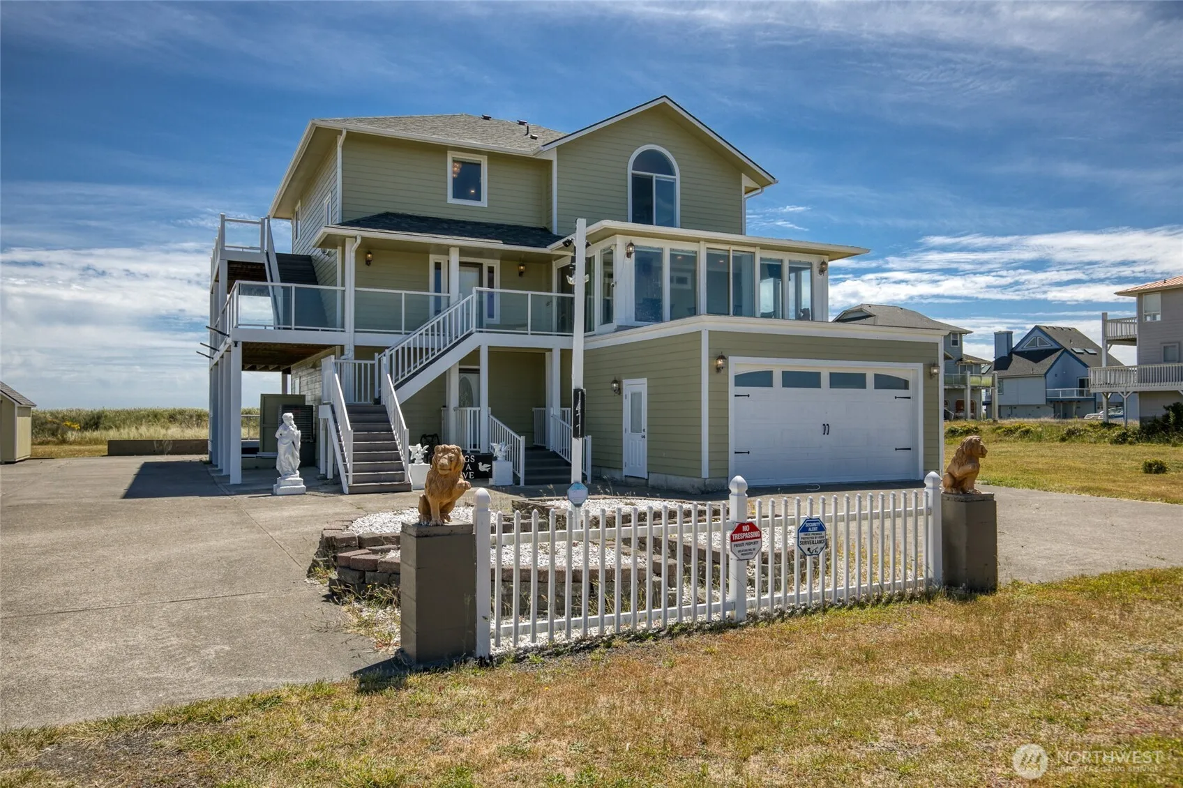 Property photo for 1477 Ocean Crest Avenue, Ocean Shores