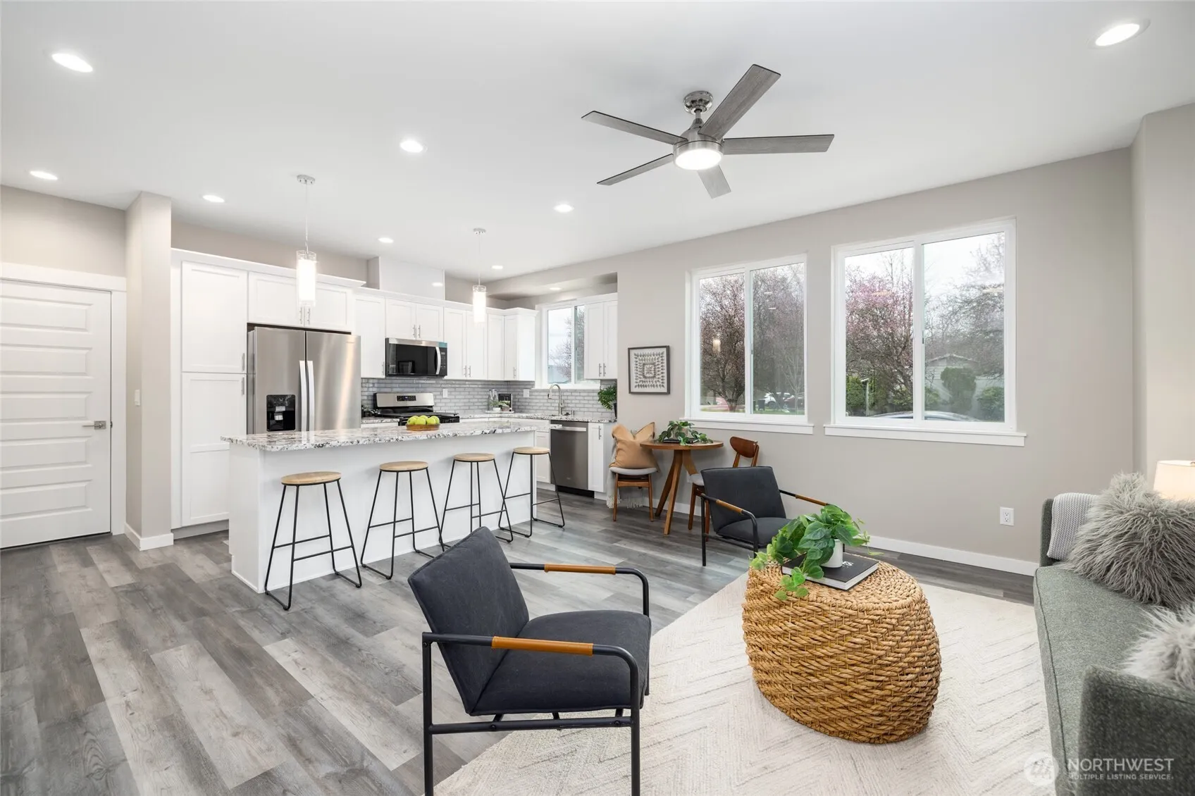 Property photo for 1515 N Waugh Road #c, Mount Vernon photo 4