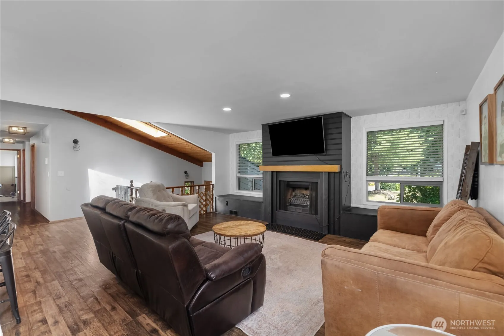 Property photo for 7004 Alderwood Court Se, Lacey photo 3