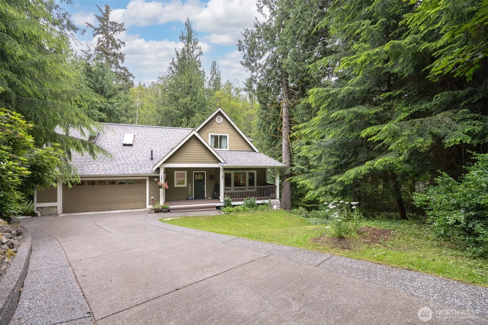 Property photo for 10 Mountain Ash Court, Bellingham photo 2