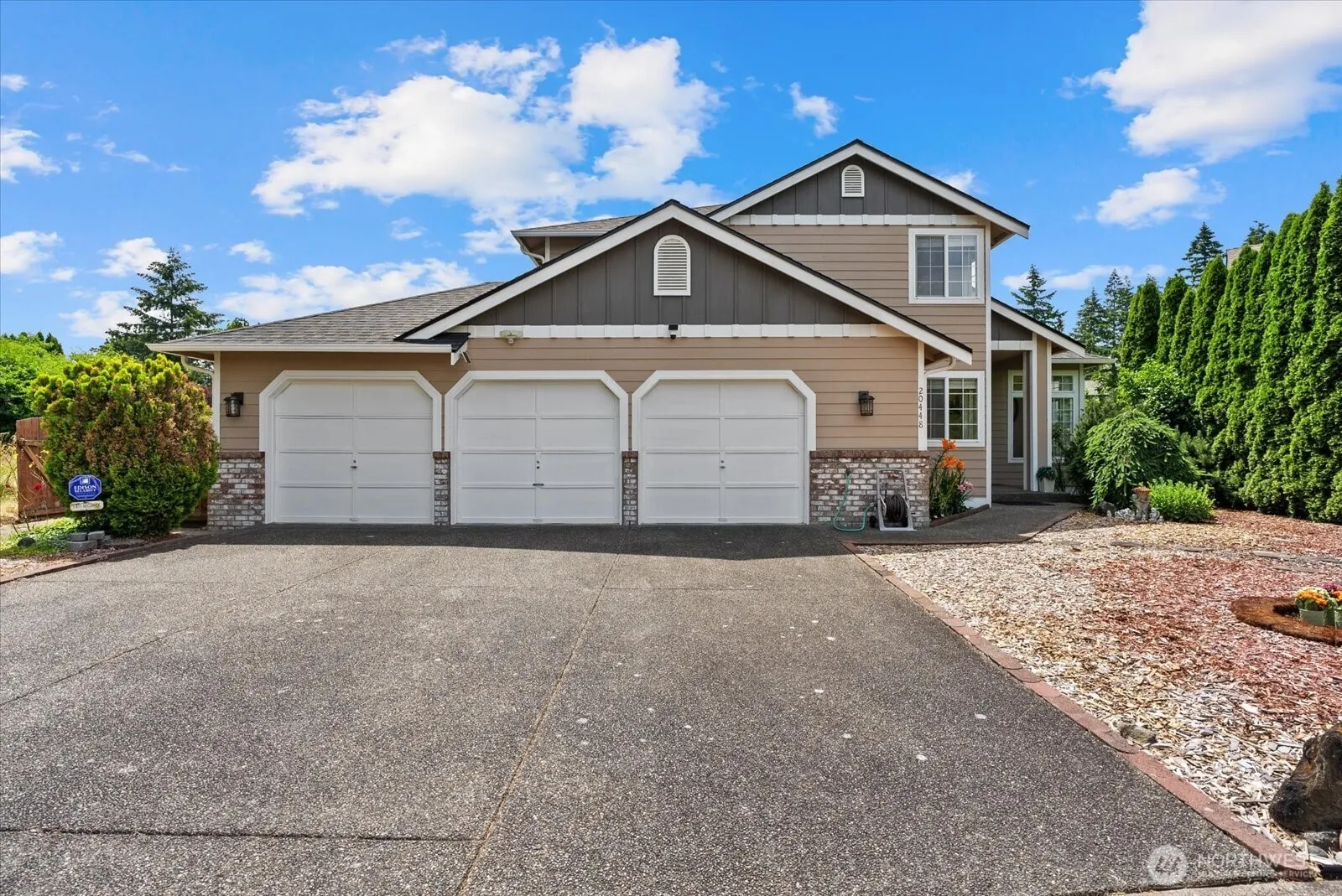 Property photo for 20448 105th Avenue Se, Kent