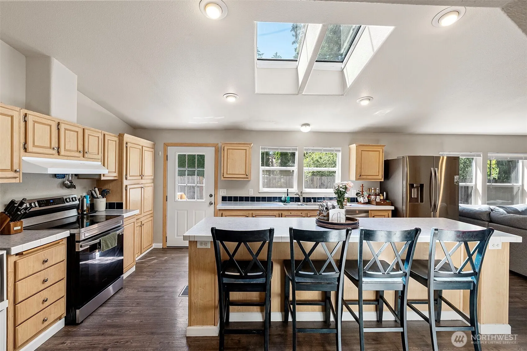 Property photo for 6902 87th Street Nw, Gig Harbor photo 4