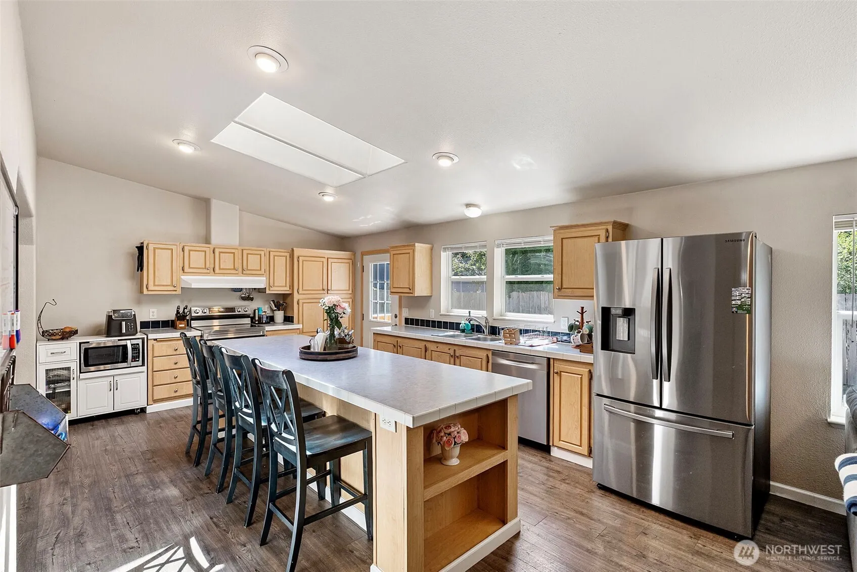 Property photo for 6902 87th Street Nw, Gig Harbor photo 3