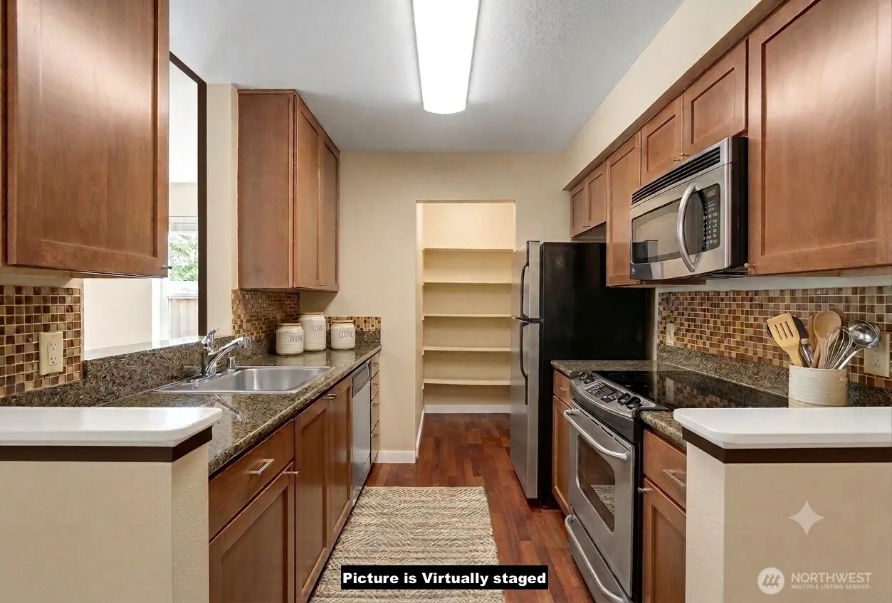 Property photo for 12303 Harbour Pointe Boulevard #cc202, Mukilteo photo 5