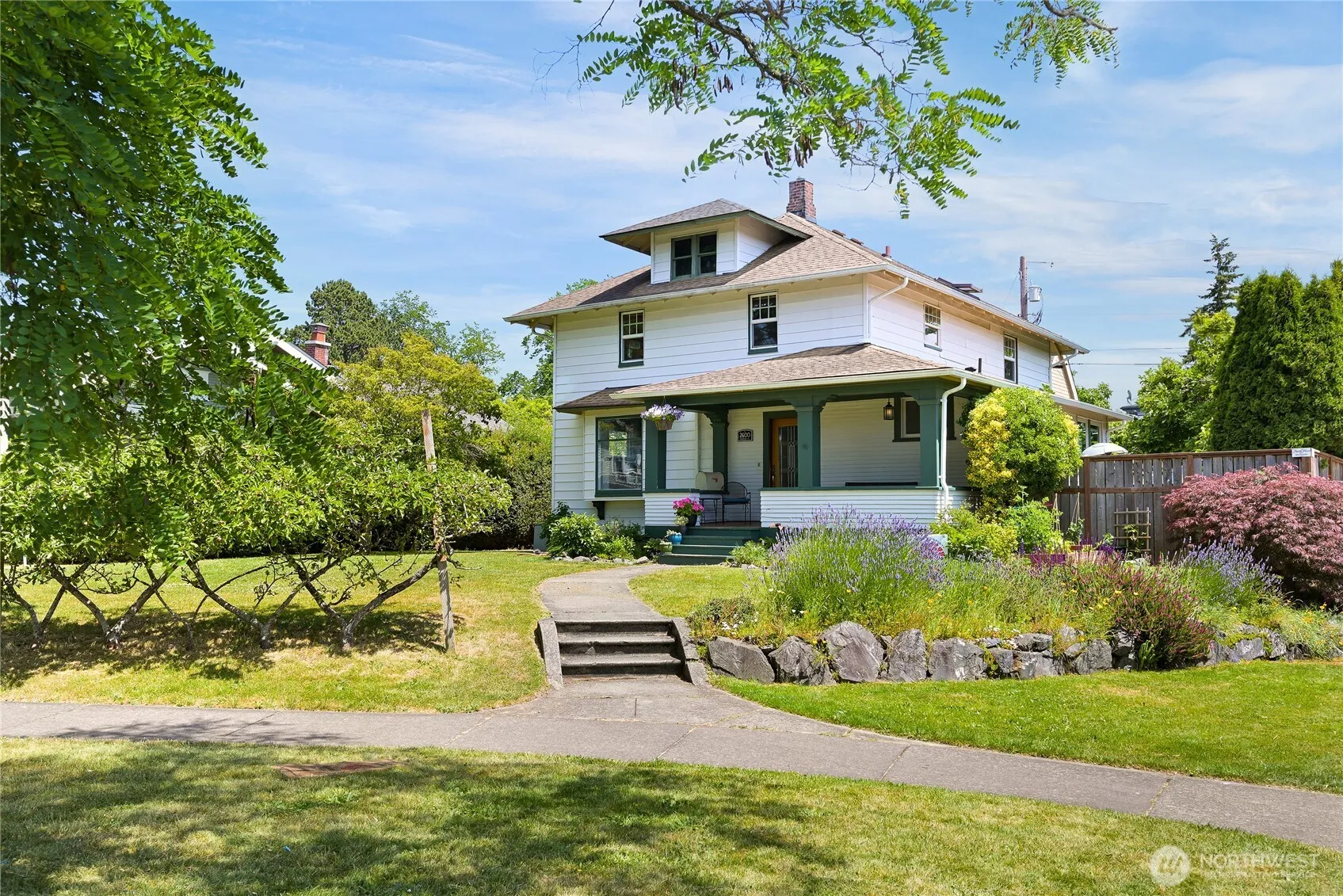 Property photo for 2600 Hampton Place, Bellingham