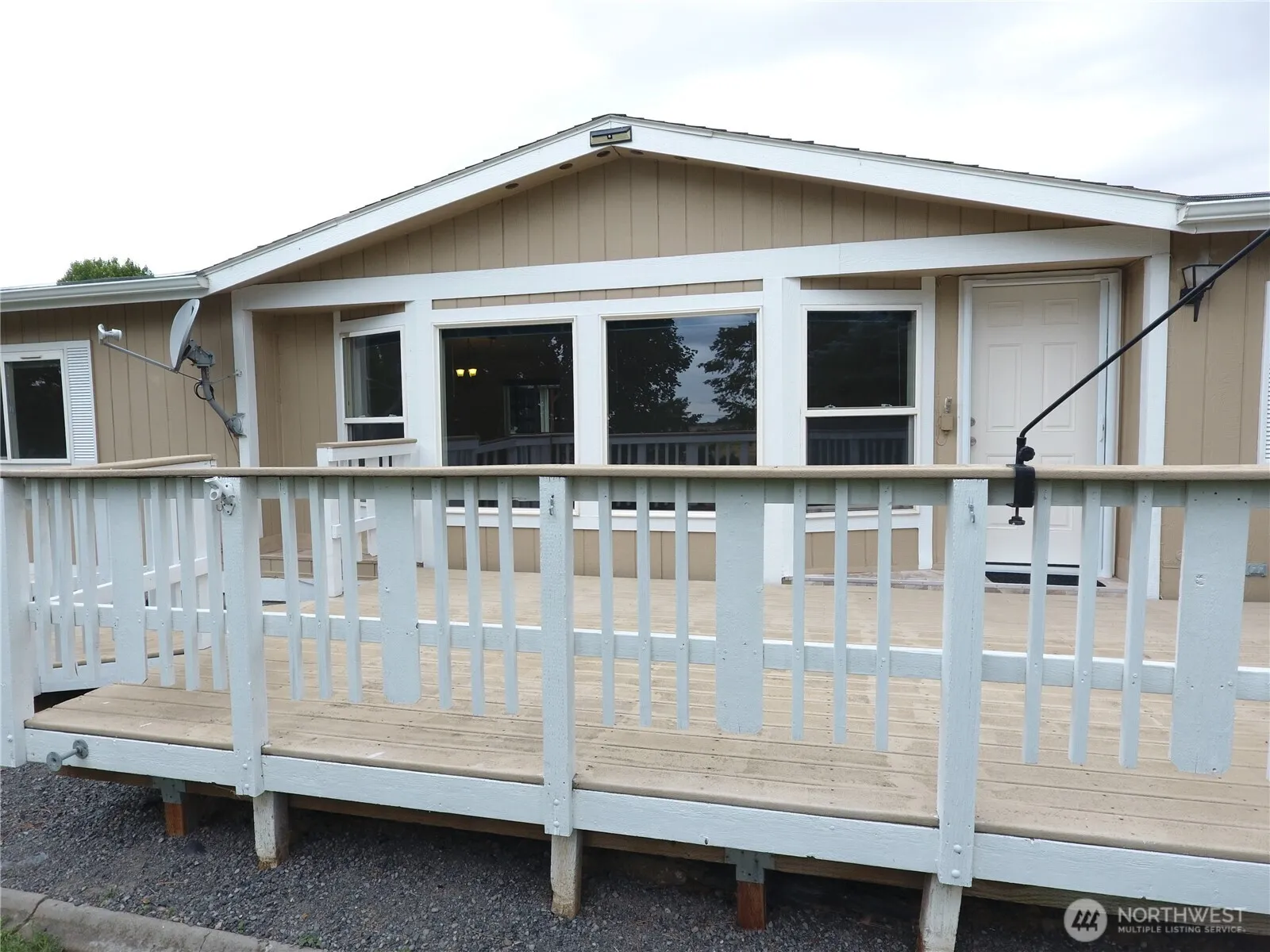 Property photo for 4828 Road 3.7 Ne, Moses Lake photo 2