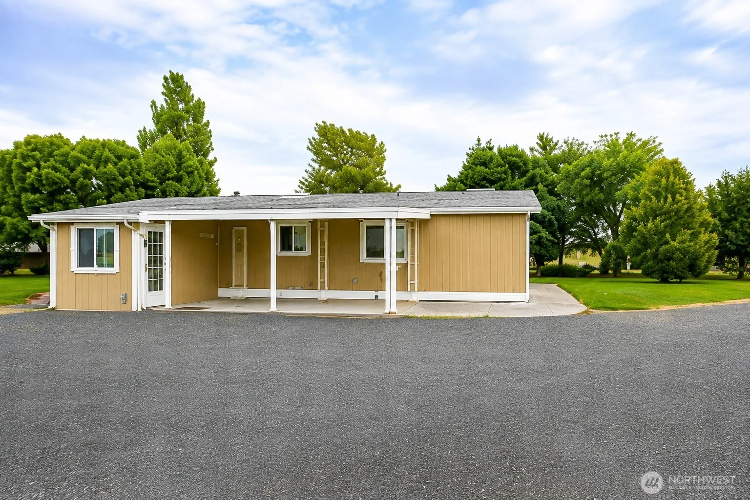 Property photo for 4828 Road 3.7 Ne, Moses Lake photo 4