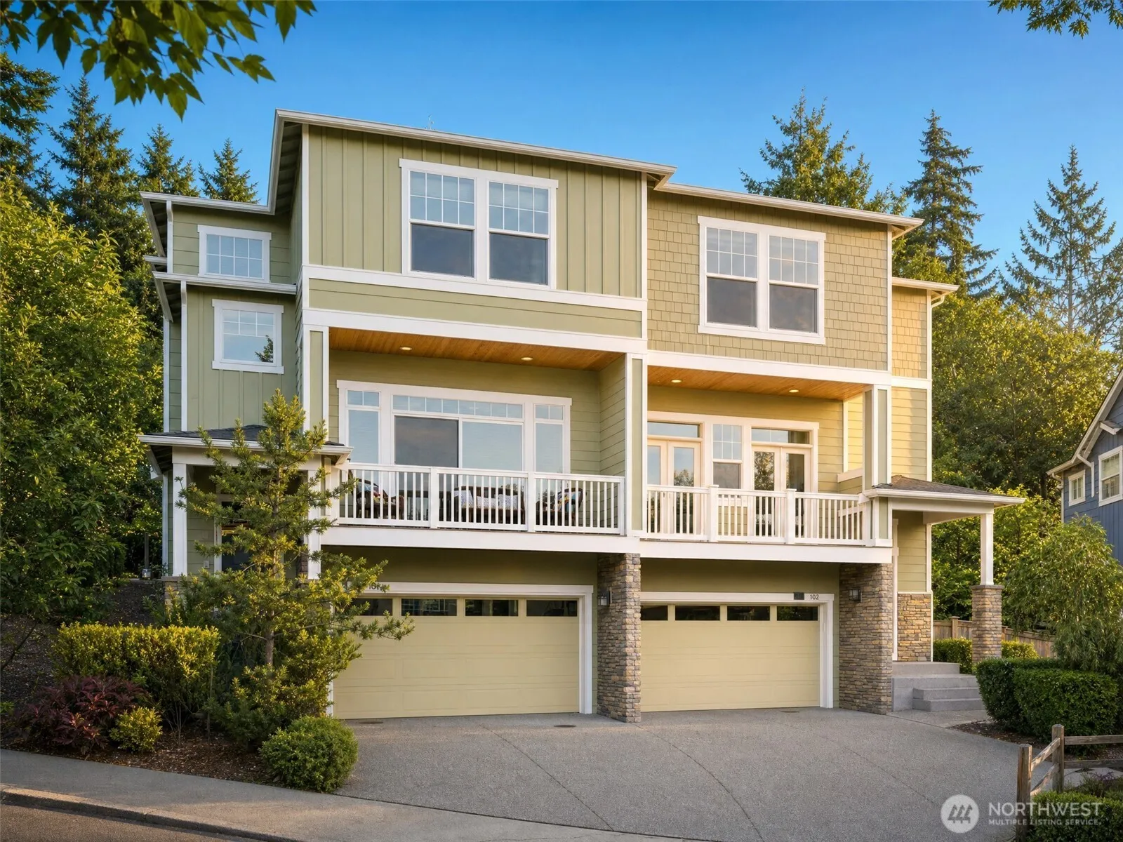 Property photo for 8400 169th Place Ne #102, Redmond