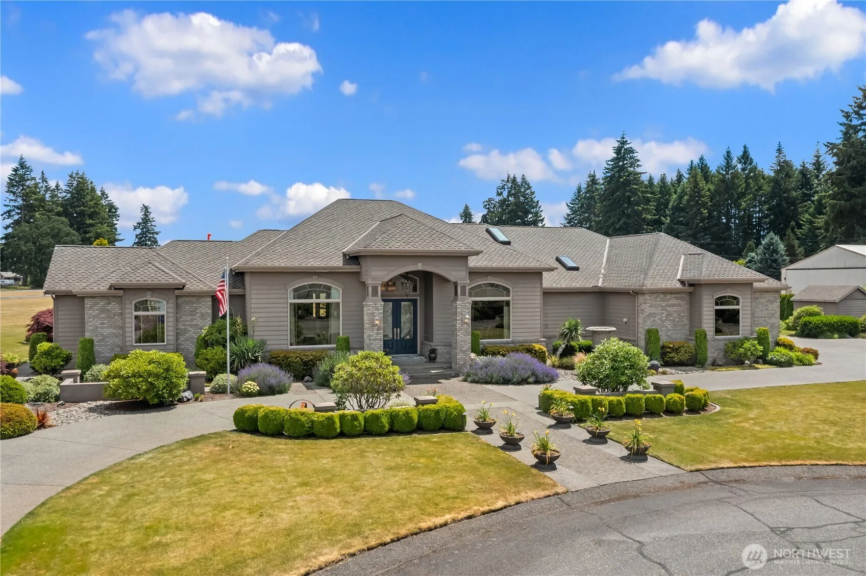 Property photo for 11236 Airpark Lane Se, Yelm photo 2