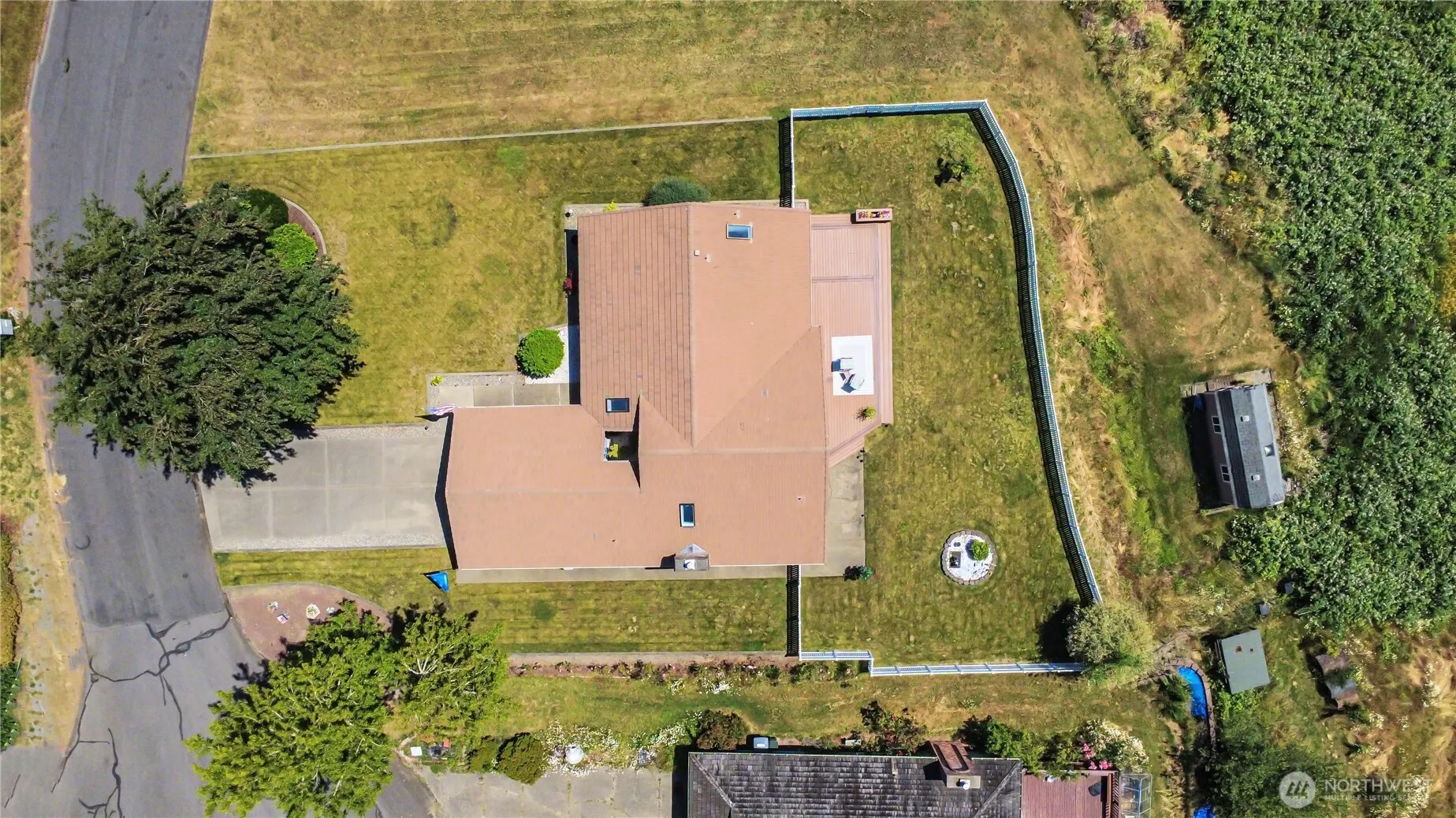 Property photo for 4022 151st Street E, Tacoma photo 3
