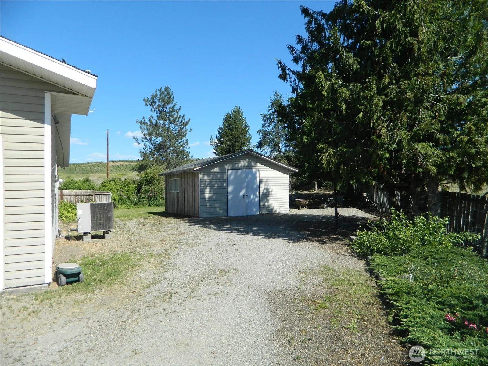Property photo for 16 Orchard Loop S, Tonasket photo 2