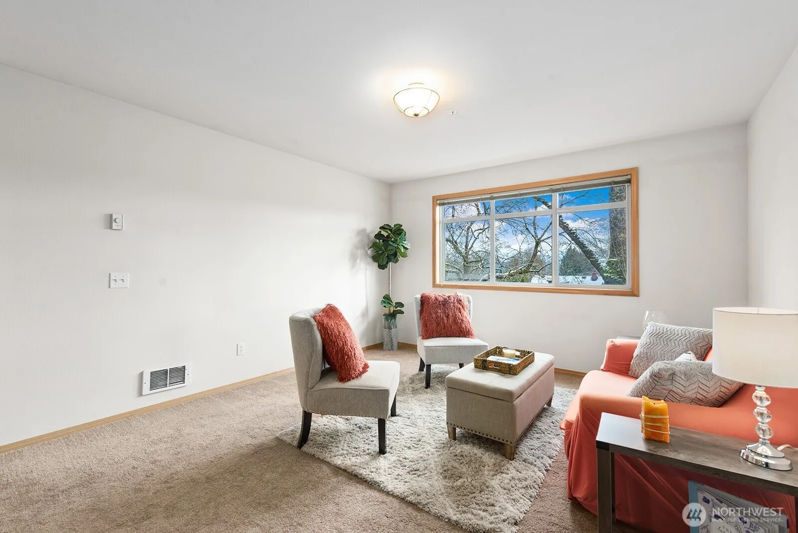 Property photo for 9517 35th Avenue Ne #2a, Seattle photo 5