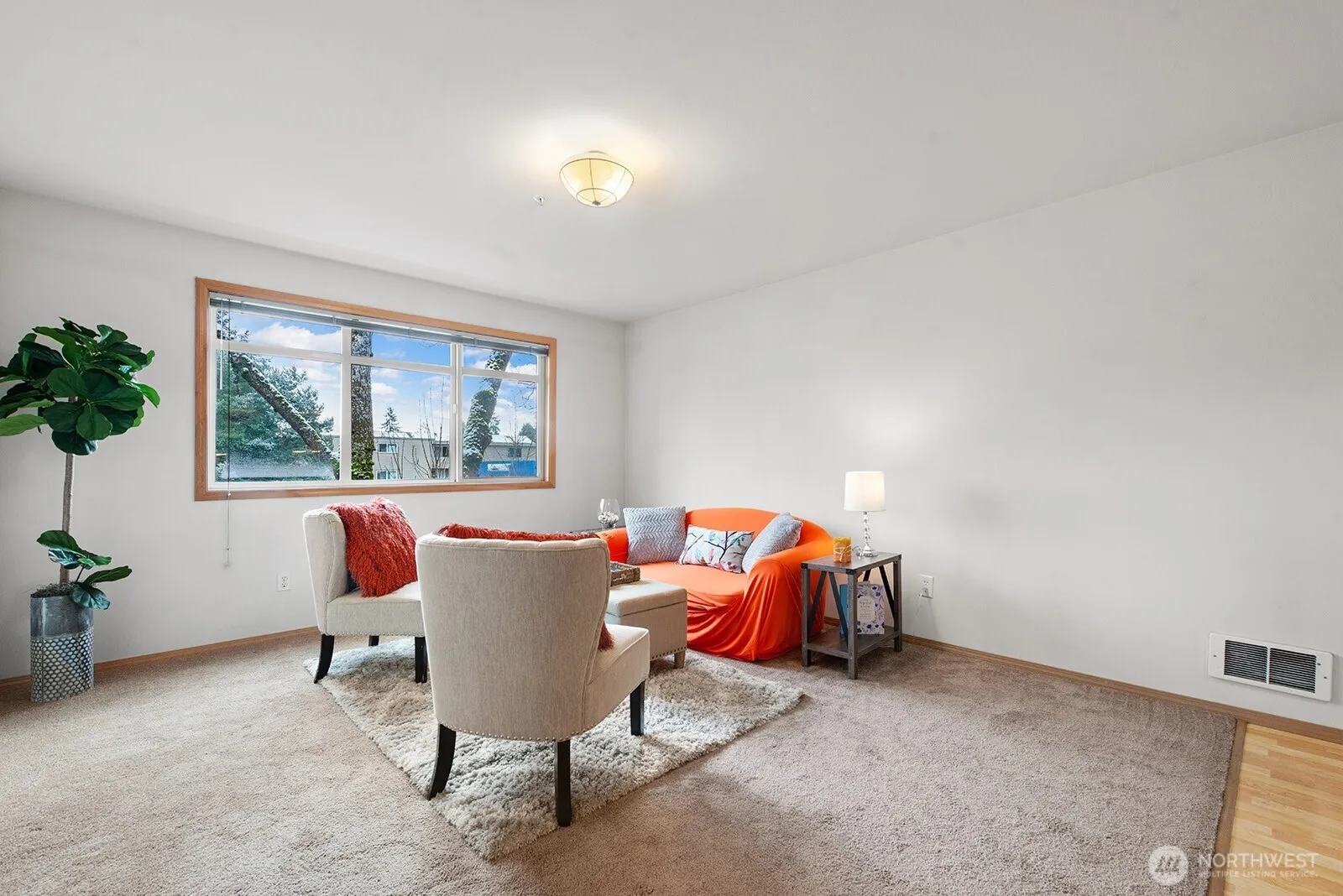 Property photo for 9517 35th Avenue Ne #2a, Seattle photo 4