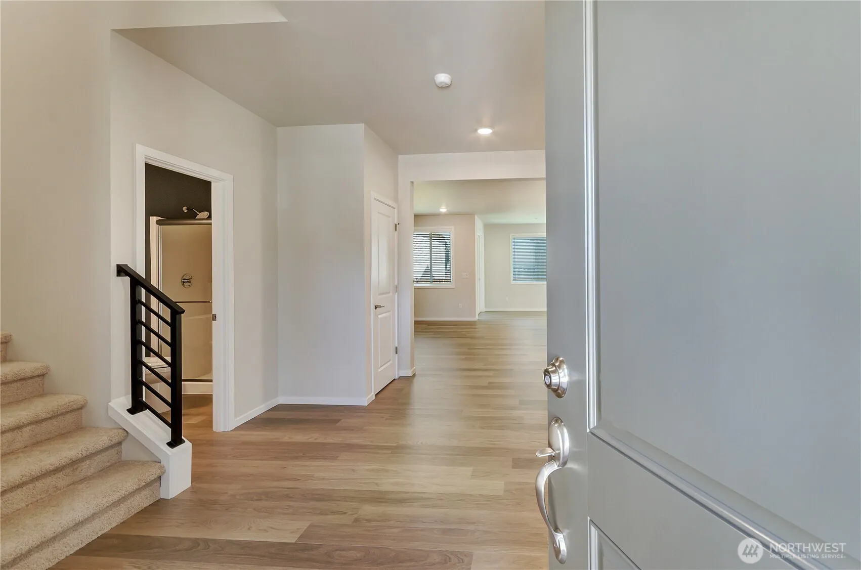 Property photo for 18216 37 Avenue Ct E, Tacoma photo 3