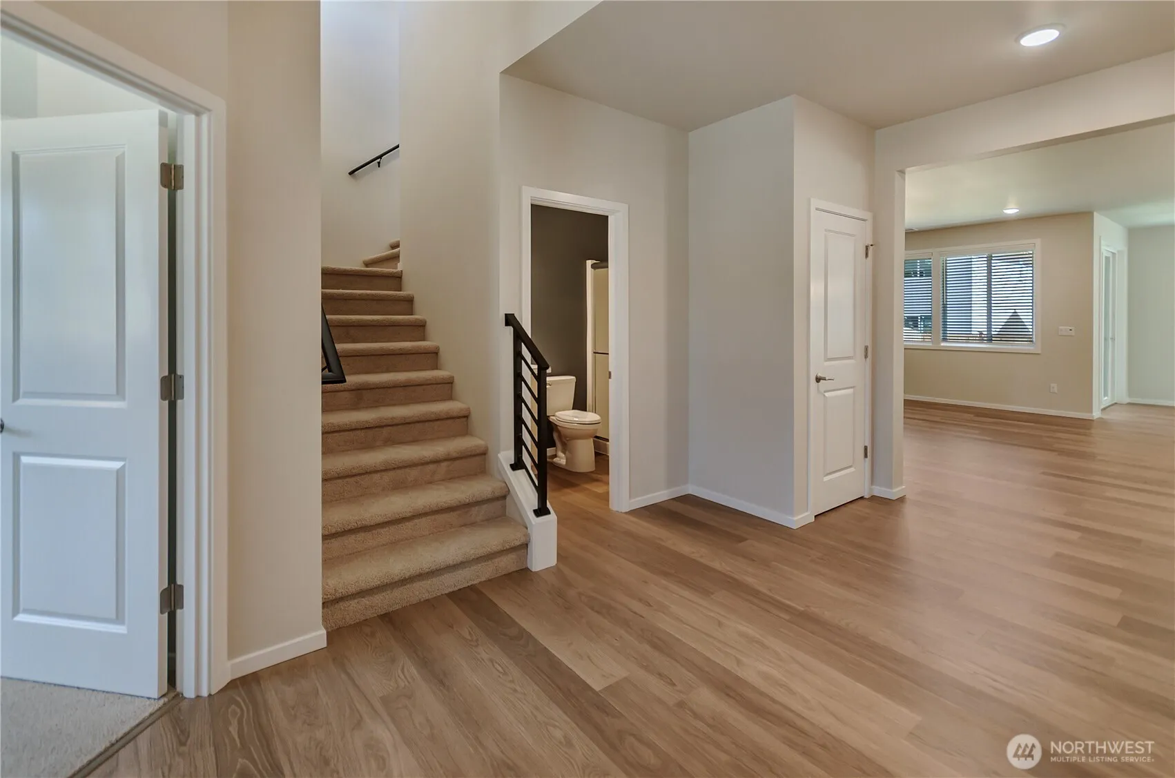 Property photo for 18216 37 Avenue Ct E, Tacoma photo 4