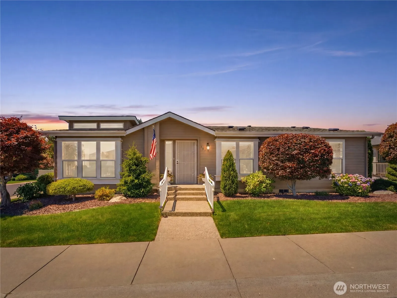 Property photo for 561 Sunday Drive, East Wenatchee photo 2