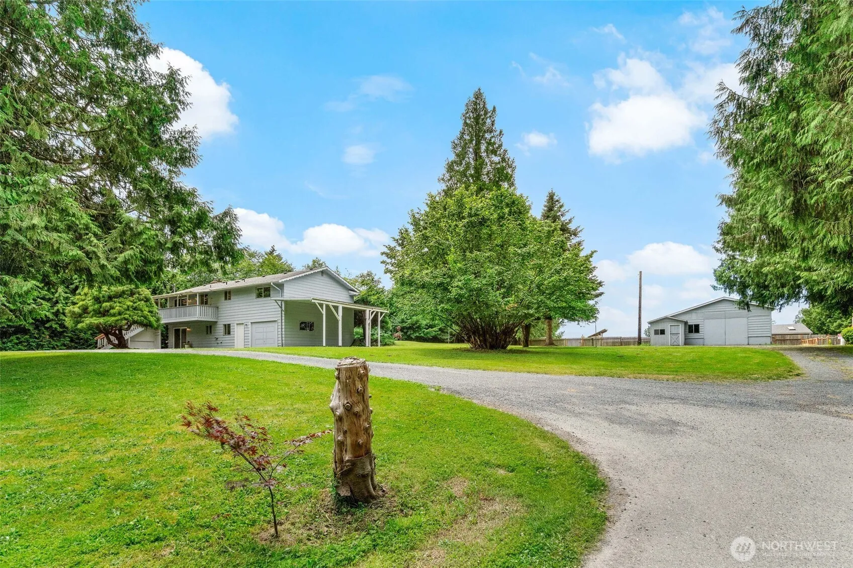 Property photo for 8403 64th Street Ne, Marysville photo 2